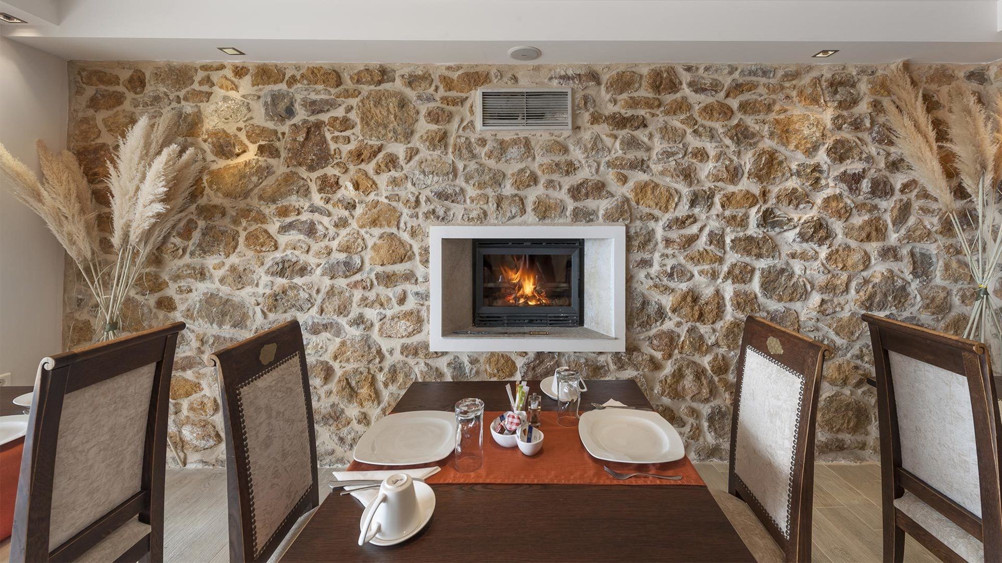 Iakovakis Suites & Spa Коропи Екстериор снимка